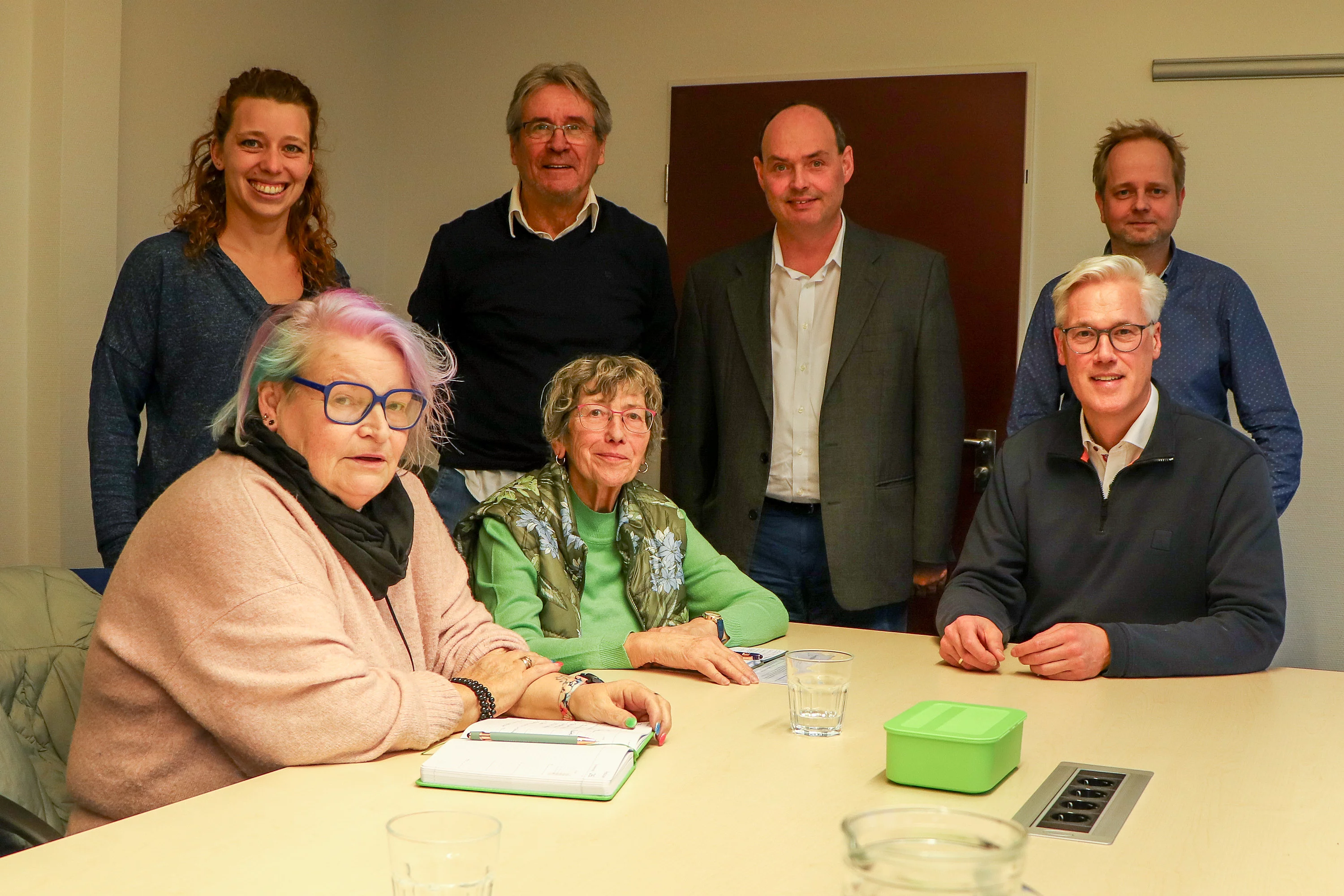 Die Fairtrade-Steuerungsgruppe auf einem Gruppenfoto.