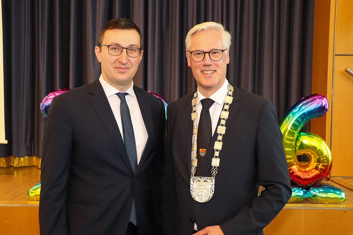 Patrick Klose und Rainhard Zug stehen nebeneinander.