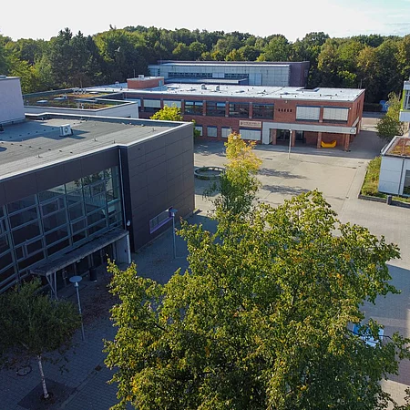 Gebäude der Gemeinschaftsschule Wiesenfeld von oben