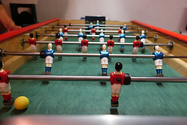 Die Figuren eines Tischkickers.