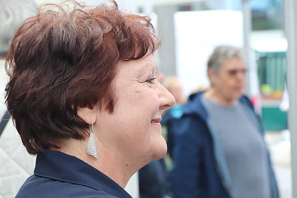 Ulrike Müller-Kopsch lächelt