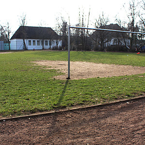 Dies ist ein Foto vom Sportplatz der Grundschule tannenweg. Foto: Stadt Glinde
