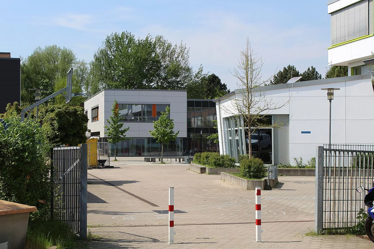 Die Schulen am Wiesenfeld Dies ist ein Foto von den Schulen am Wiesenfeld