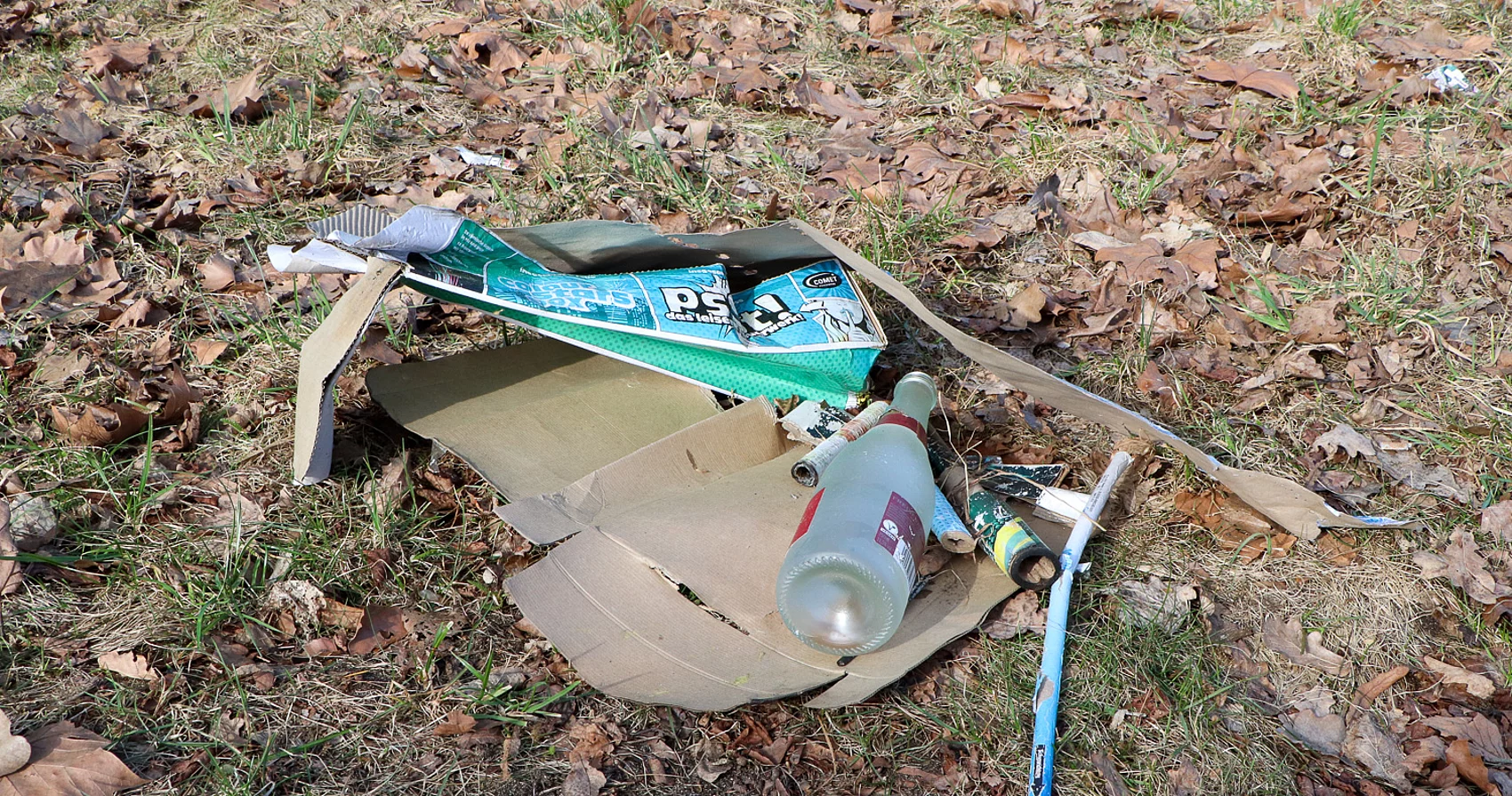 Verpackungen von Silvesterfeuerwerk.