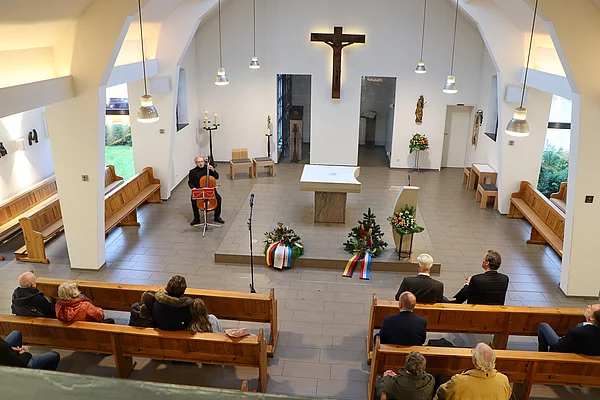 Blick von oben auf das Kircheninnere