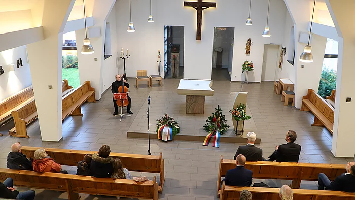 Blick von oben auf das Kircheninnere